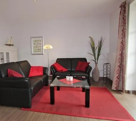 Apartment Sandburg *